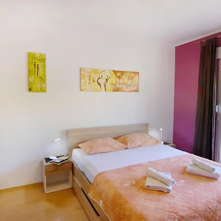 Fuer 4 Personen Nahe Dem Zentrum Von Apartment Umag