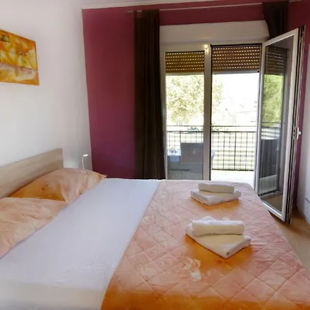 Apartment Fuer 4 Personen Nahe Dem Zentrum Von